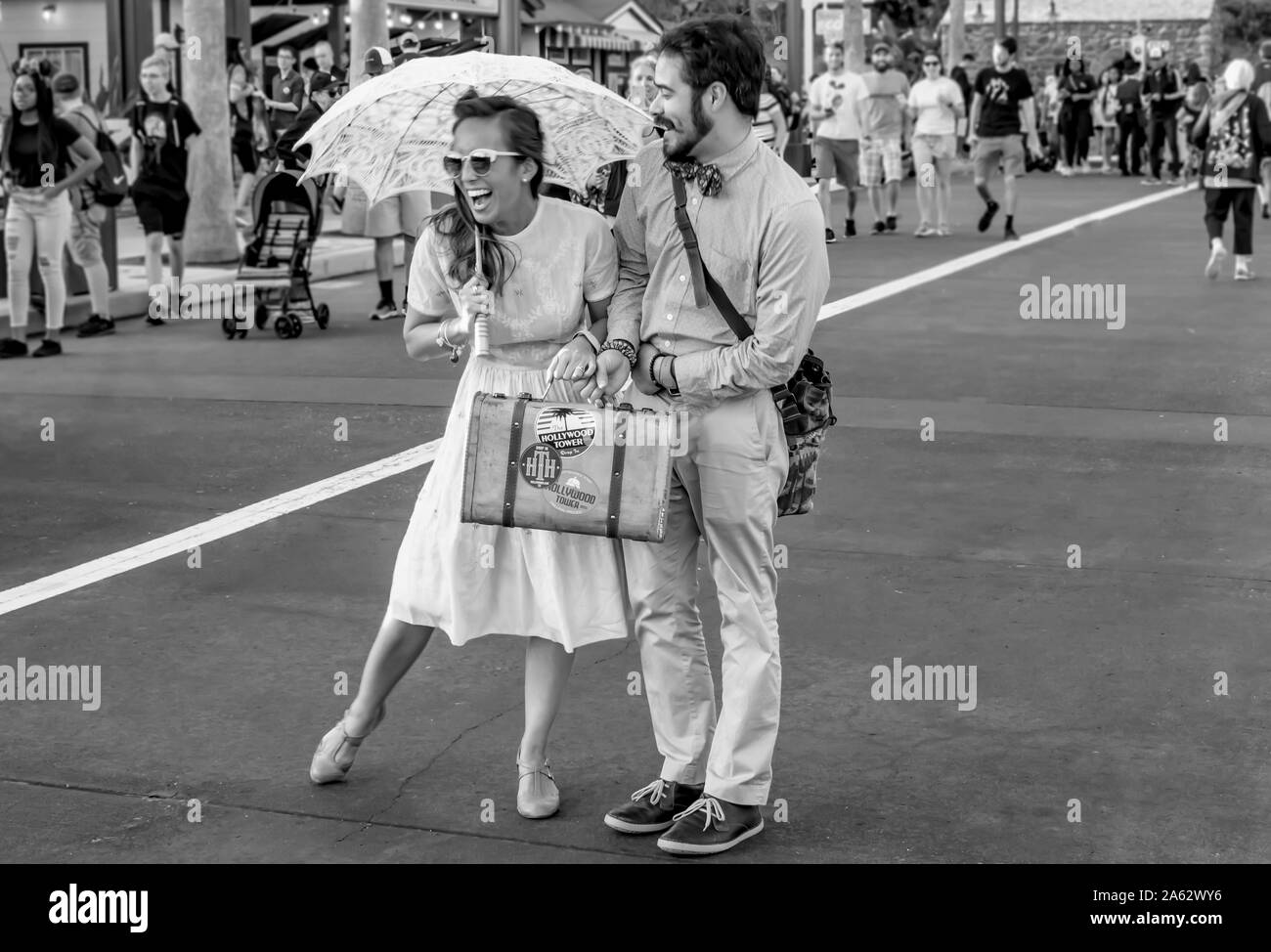 Orlando, Florida, 27. März 2019. Fanny Paar mit Kleidung aus den 30er Jahren in Hollywood Studios im Walt Disney World Stockfoto