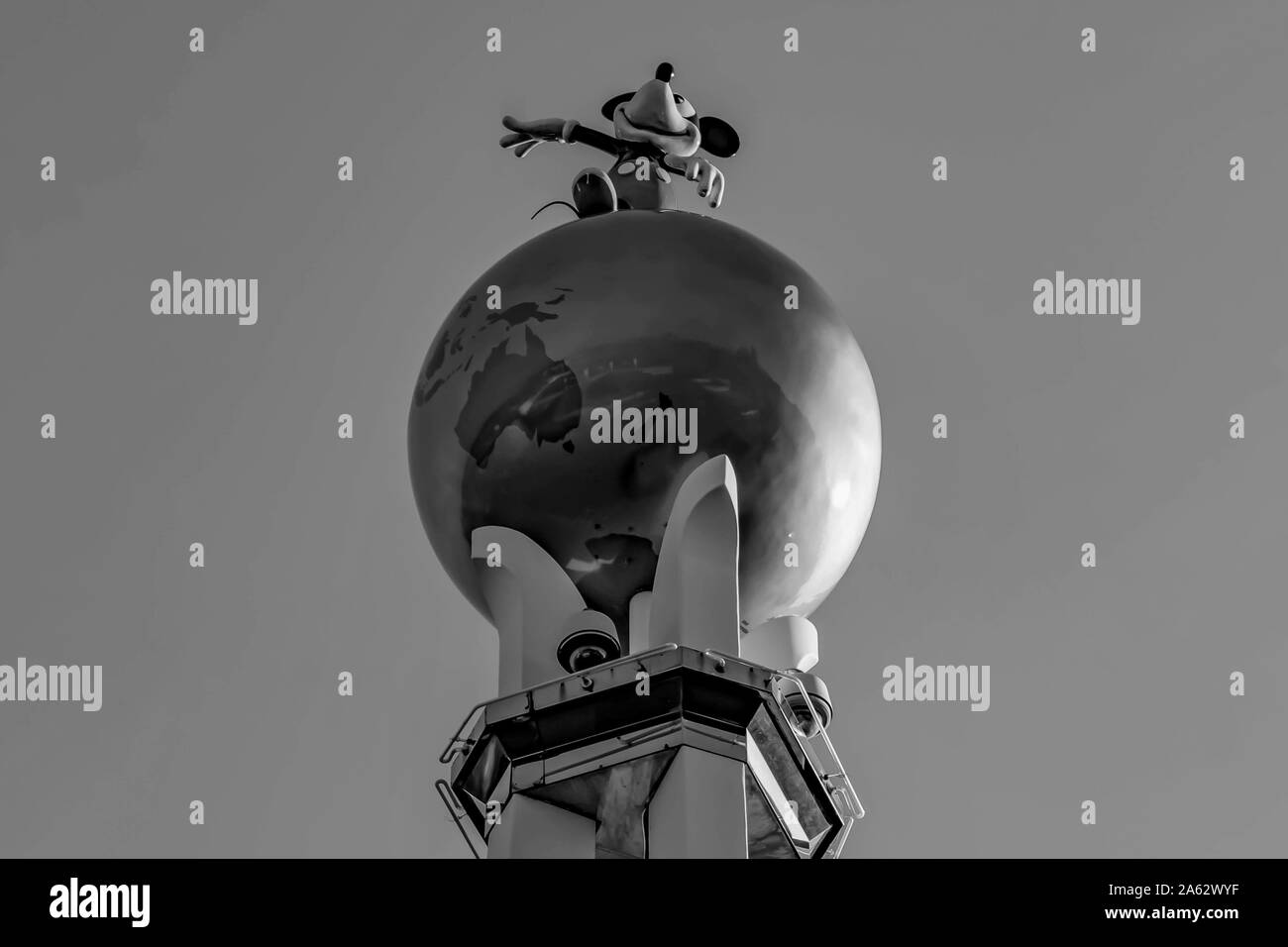 Orlando, Florida, 27. März 2019. Blick von oben auf die Mickey Statue auf den Straßen der Welt in Hollywood Studios im Walt Disney World Stockfoto