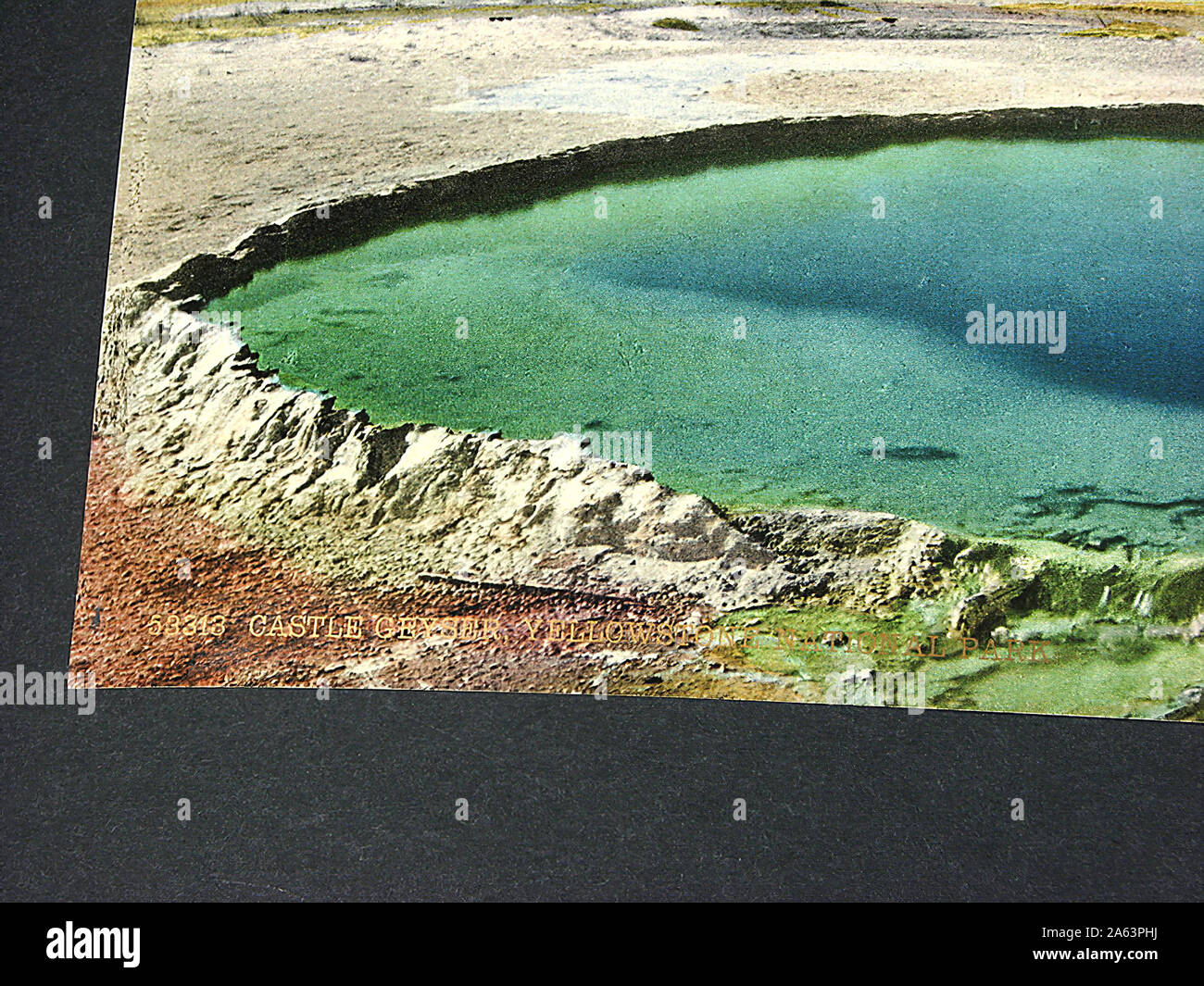 Schön und vintage Album mit frühen Photochrom style colorized Fotografien des Yellowstone National Park. Stockfoto