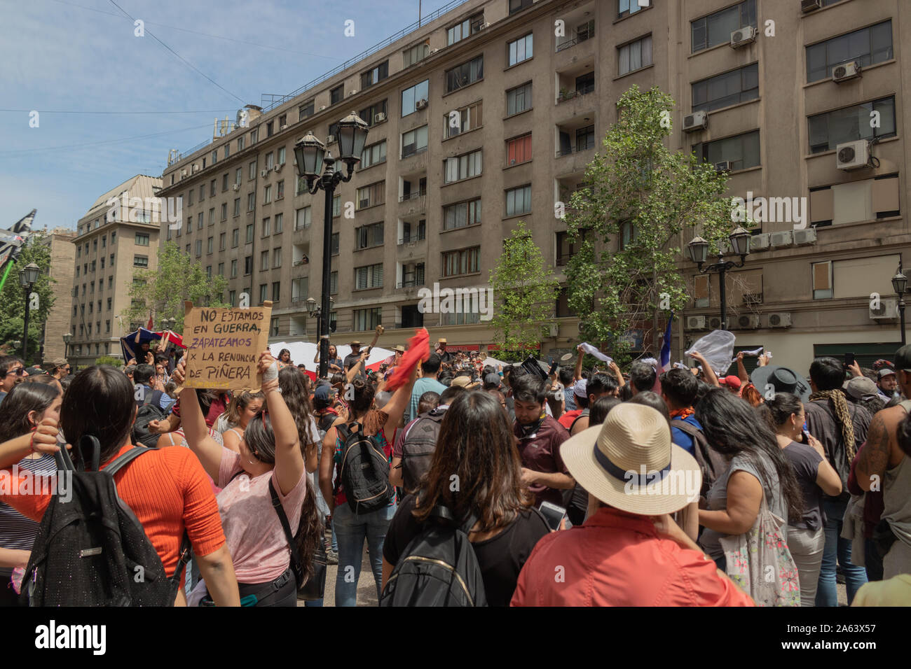 Friedliche Demonstration am Paseo Bulnes, Santiago de Chile, 2019. Stockfoto