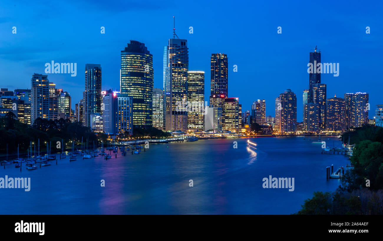 Geschäftszentrum Brisbane Skyline bei Nacht Stockfoto