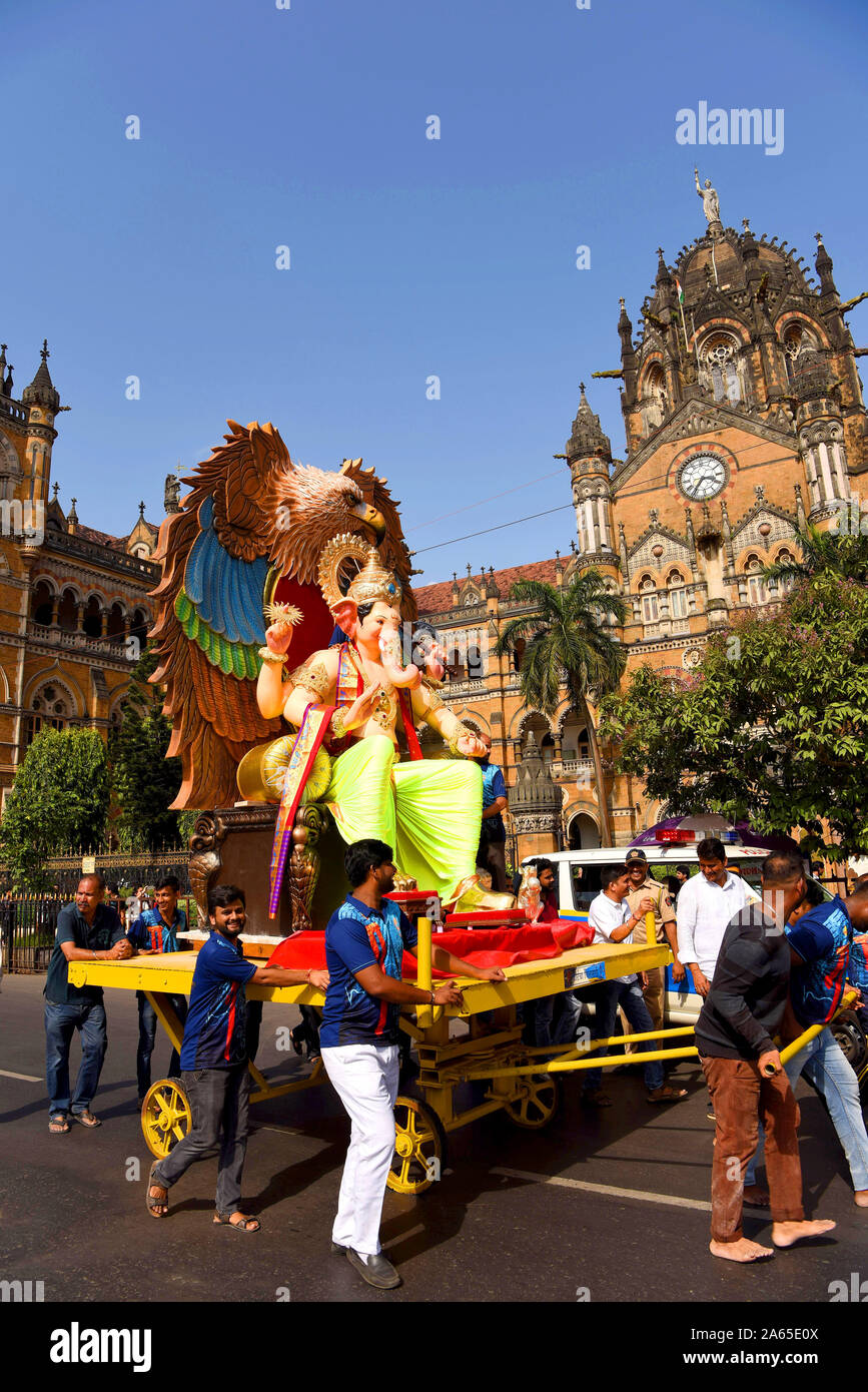 Herr Ganpati idol Prozession, Ganesha Festival, Chhatrapati Shivaji