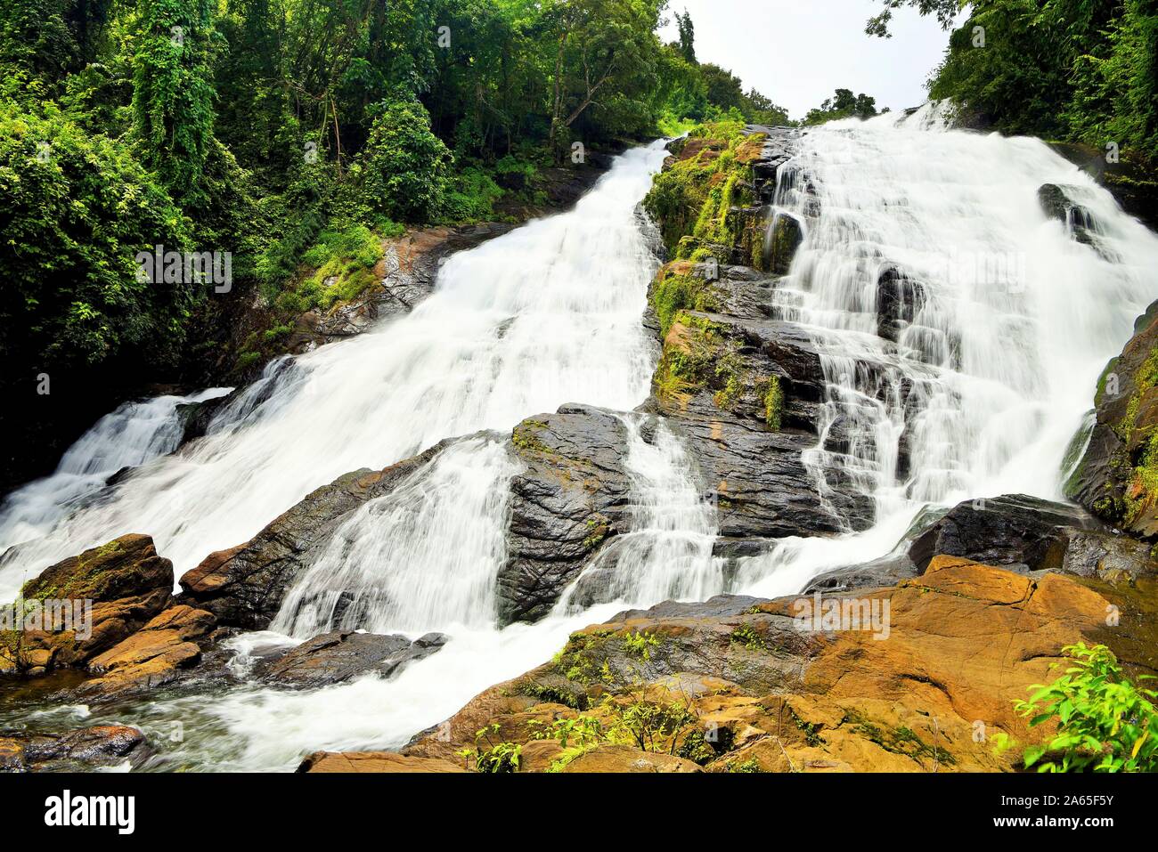Chalakudy charpa Wasserfälle, Fluss, Thrissur, Kerala, Indien, Asien Stockfoto