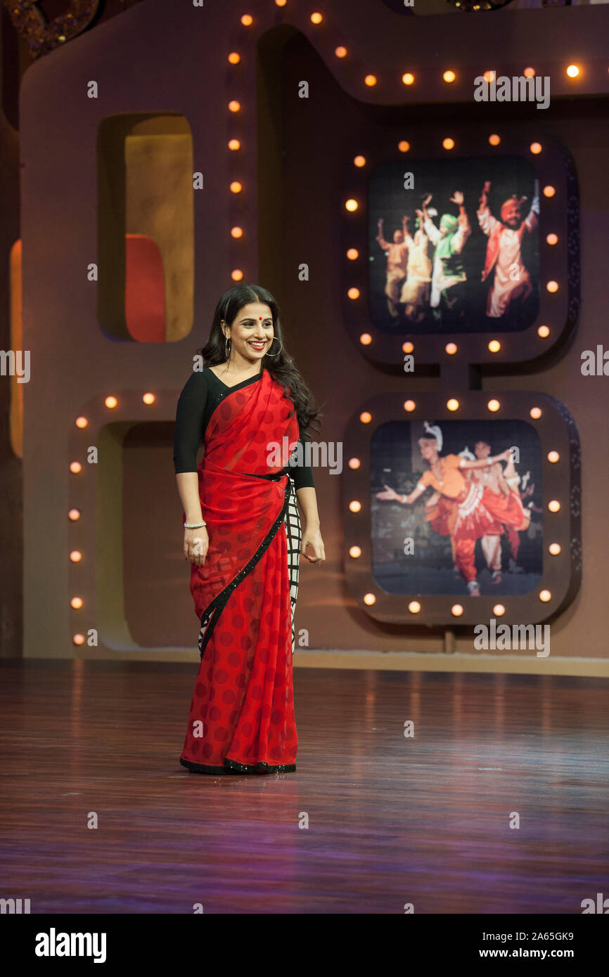 Vidya Balan indische Schauspielerin tanzt nach Baliye Realty TV Show Mumbai Maharashtra India Asia Stockfoto