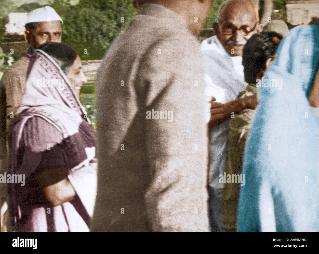 Mahatma Gandhi auf dem Weg zur letzten Begegnung des Gebetes Garten der Birla House, Delhi, Indien, Asien, 29. Januar 1948 Stockfoto