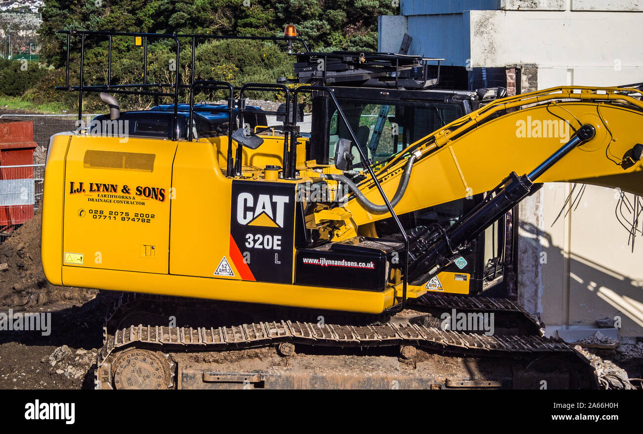 Caterpillar 320E LRR-Hydraulikbagger in Newtownards, Nordirland Stockfoto