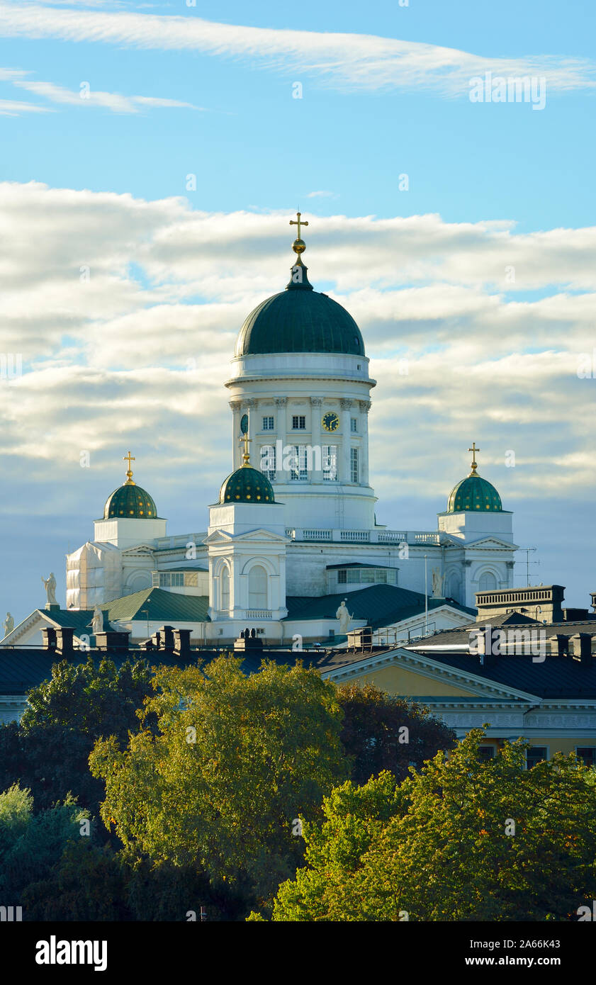 Tuomiokirko, der lutherischen Kathedrale am Abend. Helsinki, Finnland Stockfoto