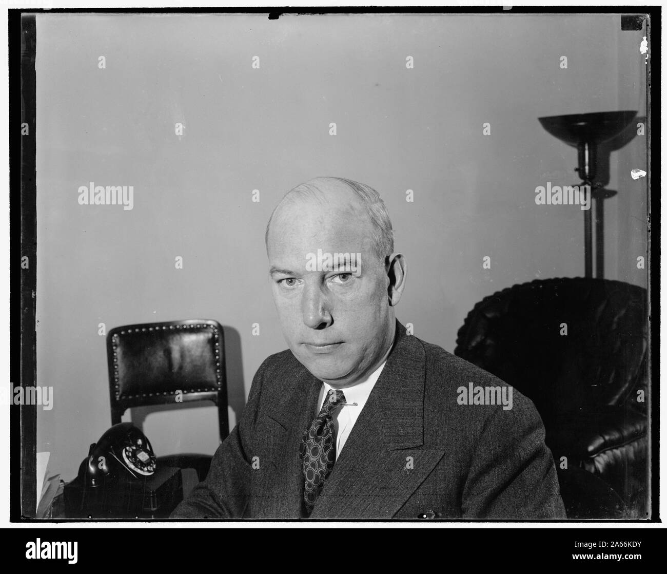 Washington, D.C., November 11. Eine neue informelle Bild von Edmund M. Toland, Ratschläge für das Besondere Haus Ausschuss untersucht jetzt das National Labor Relations Board Stockfoto
