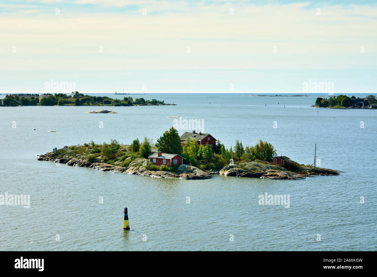 Inseln in der Bucht von Helsinki. Finnland Stockfoto