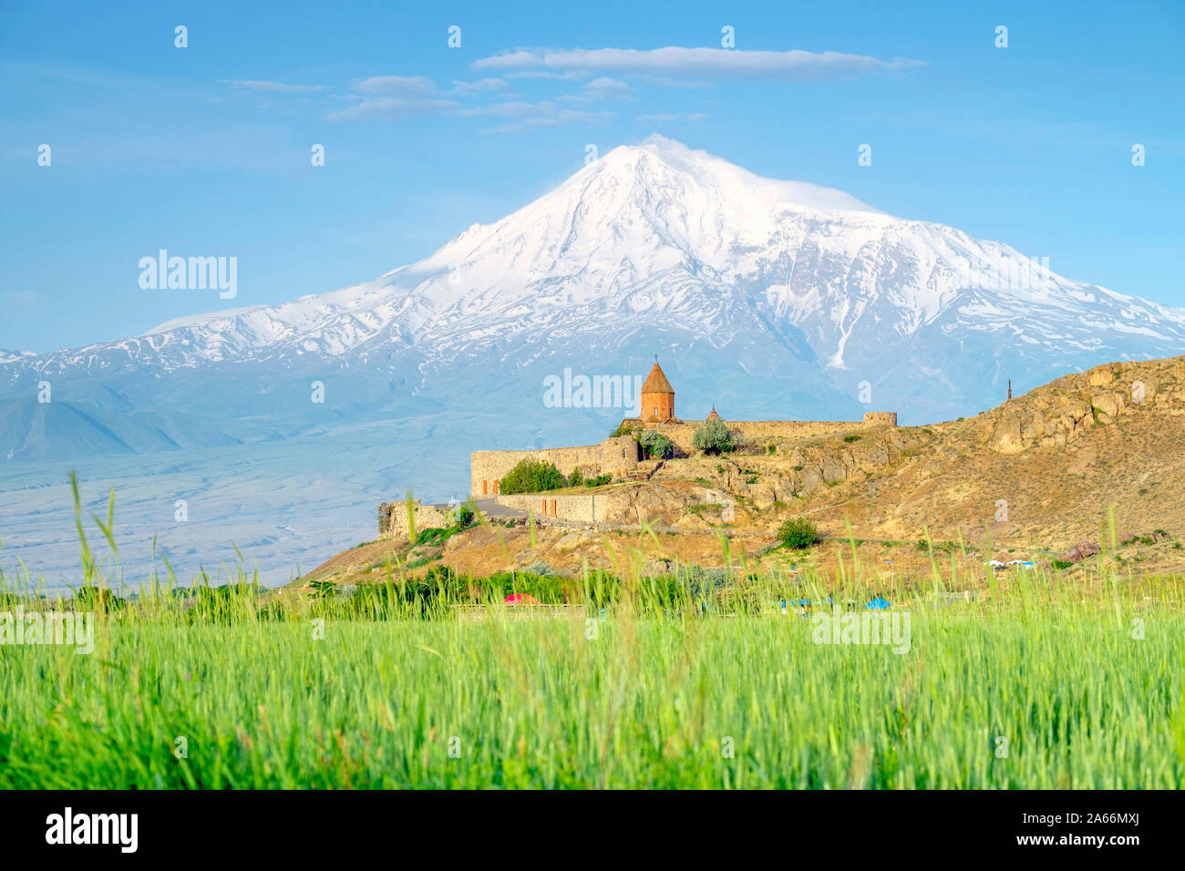 Das Kloster Khor Virap und den Berg Ararat, in der Nähe von Lusarat, Ararat Provinz, Armenien. Stockfoto
