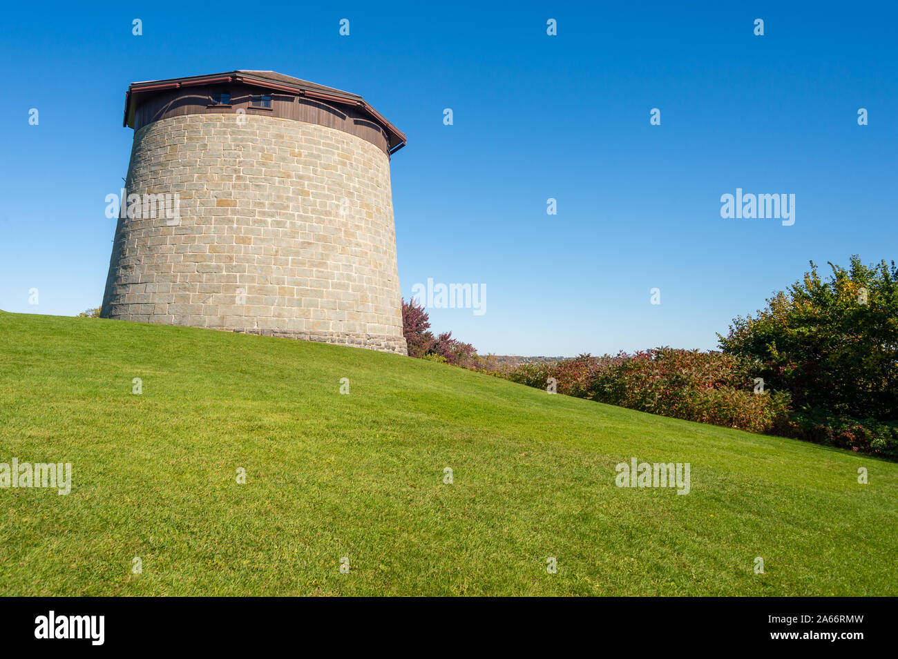 Quebec City, CA - 5. Oktober 2019 - Martello Tower in Ebenen von Abraham (Schlachtfelder Park) Stockfoto