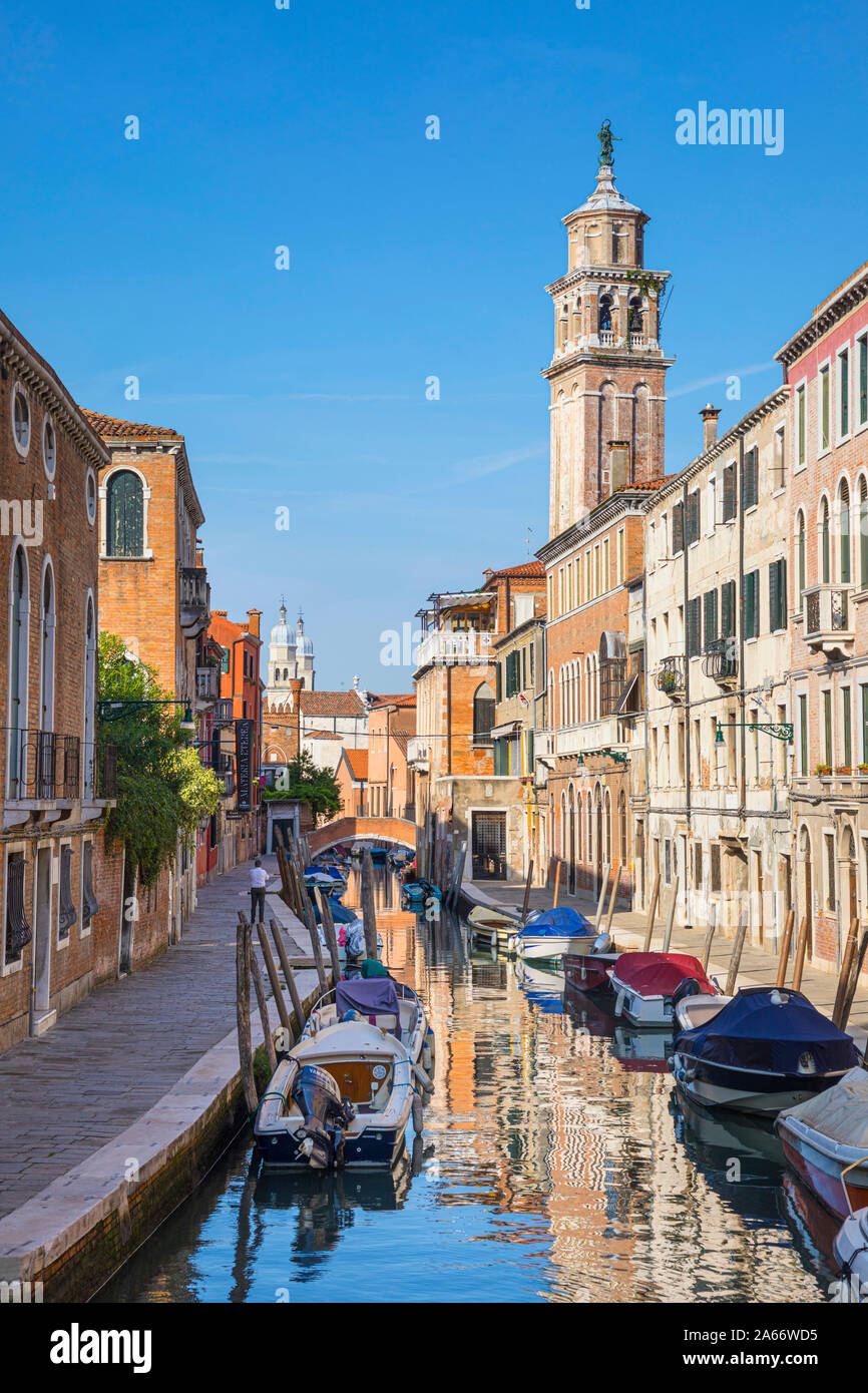 Rio de S Barnaba, Dorsoduro Venedig, Venetien, Italien Stockfoto