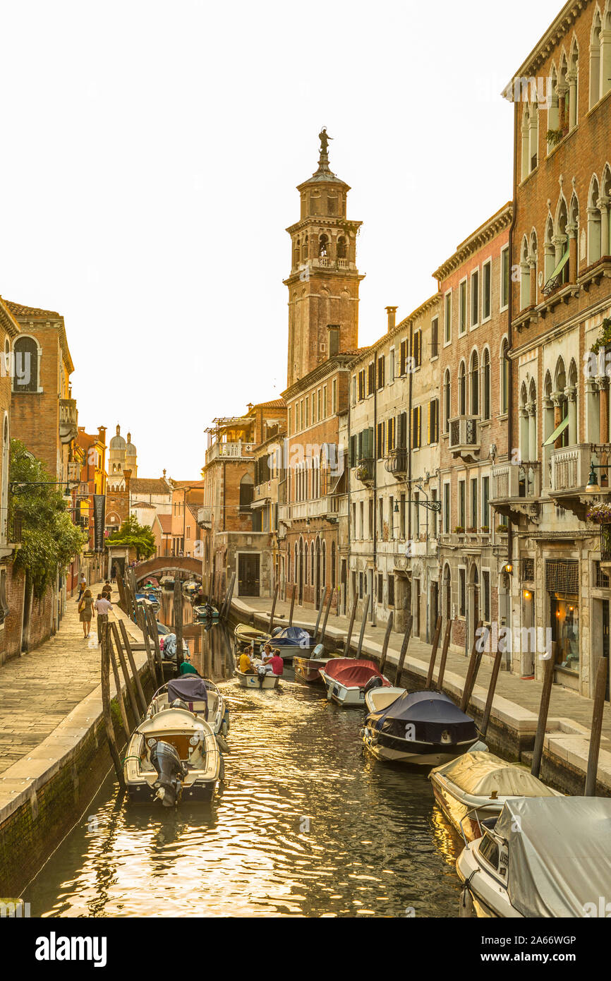 Rio de San Barnaba, Dorsoduro Venedig, Venetien, Italien Stockfoto