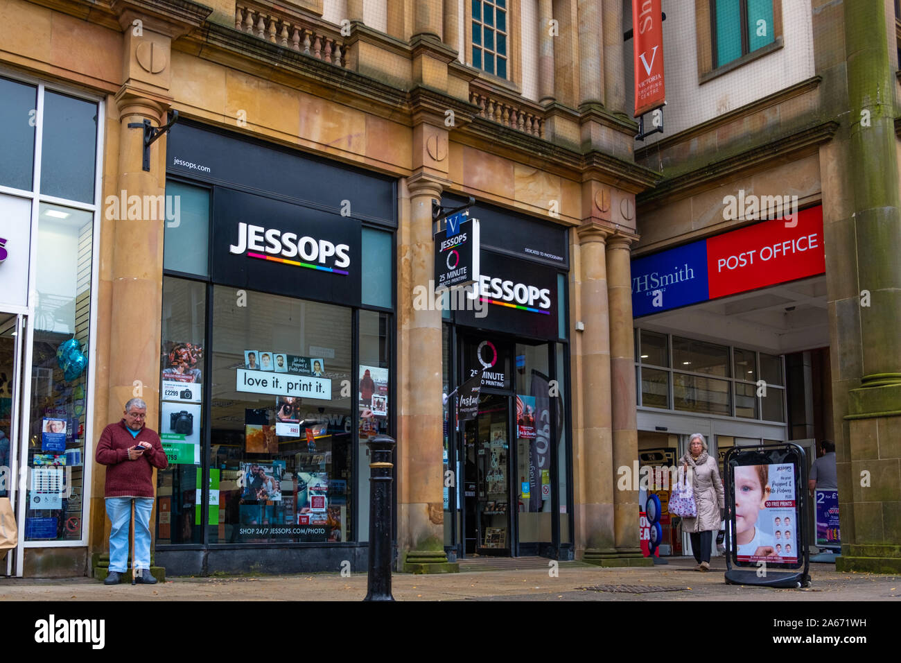 Jessops Fotografie Store, Harrogate, Großbritannien. 24. Oktober, 2019. Die Jessops store in Harrogate, North Yorkshire, UK. Einen Rettungsplan für die Pr Stockfoto