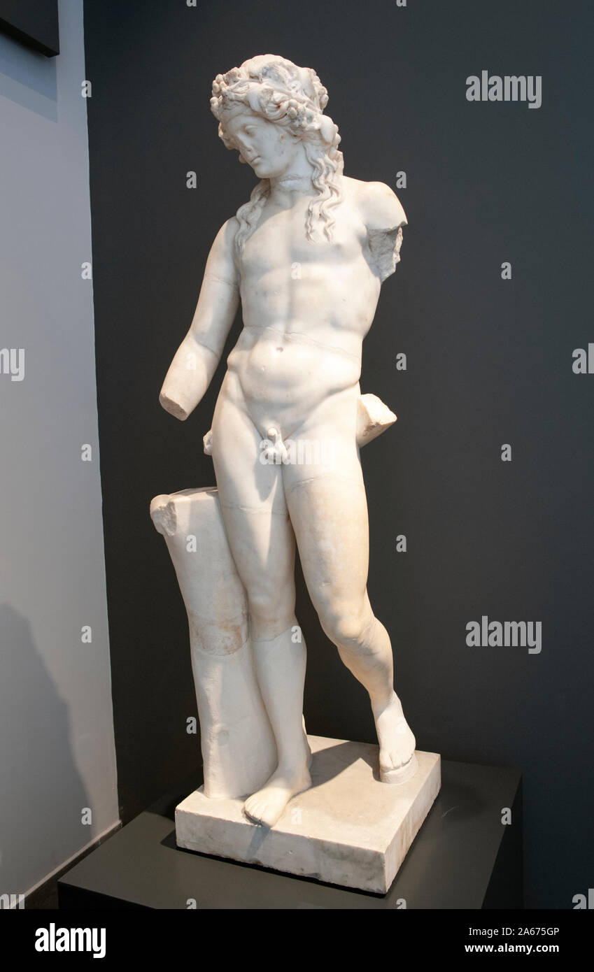 Italien, Rom, Palazzo Massimo alle Terme, Museo Nazionale Romano, Römisches Nationalmuseum, römische Statue des gottes Dionysus (Antoninenzeit ca. 150) Stockfoto