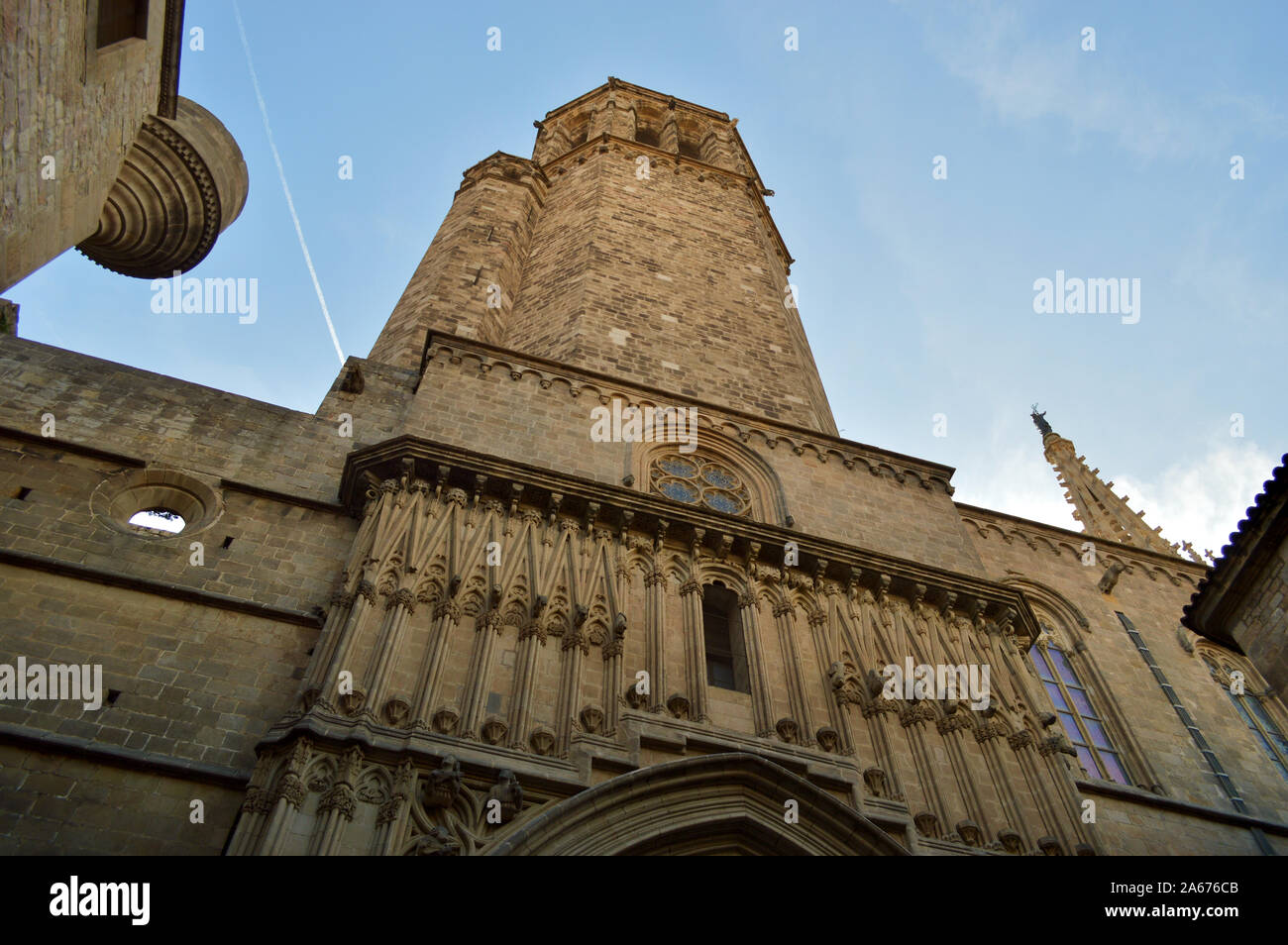 Eine der Fassaden auf die Kathedrale von Barcelona in Spanien Stockfoto