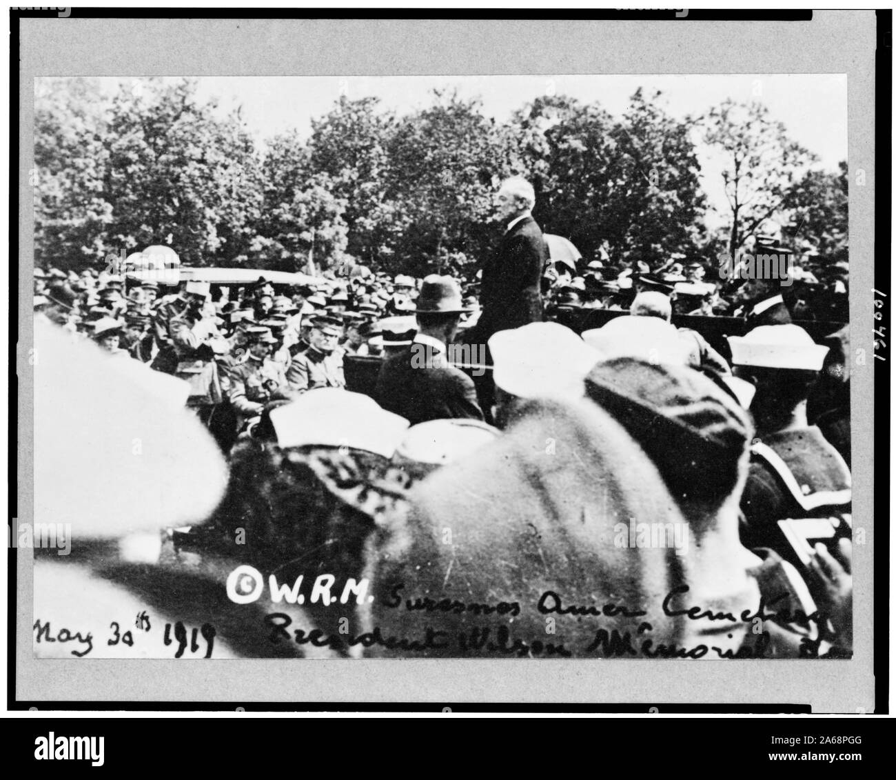 Woodrow Wilson machen Rede im Freien zu Gast in Frankreich, 30. Mai 1919 Stockfoto Woodrow Wilson machen Rede im Freien zu Gast in Frankreich, 30. Mai 1919 Stockfoto