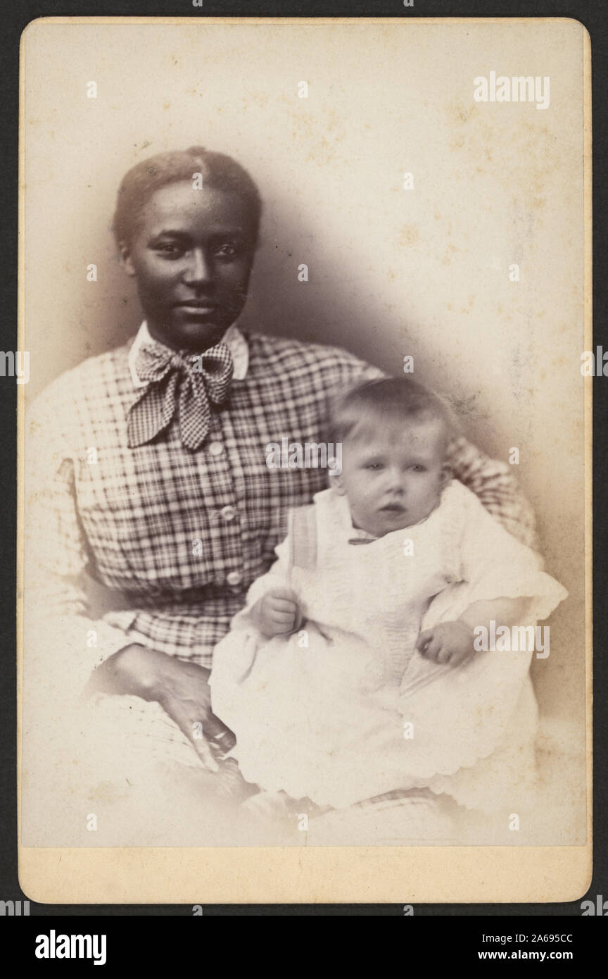 Junge afrikanische amerikanische Frau mit einem Baby] / Carvalho, 4 East 14 St., 2 Türen von der 5th Ave., New York City Stockfoto