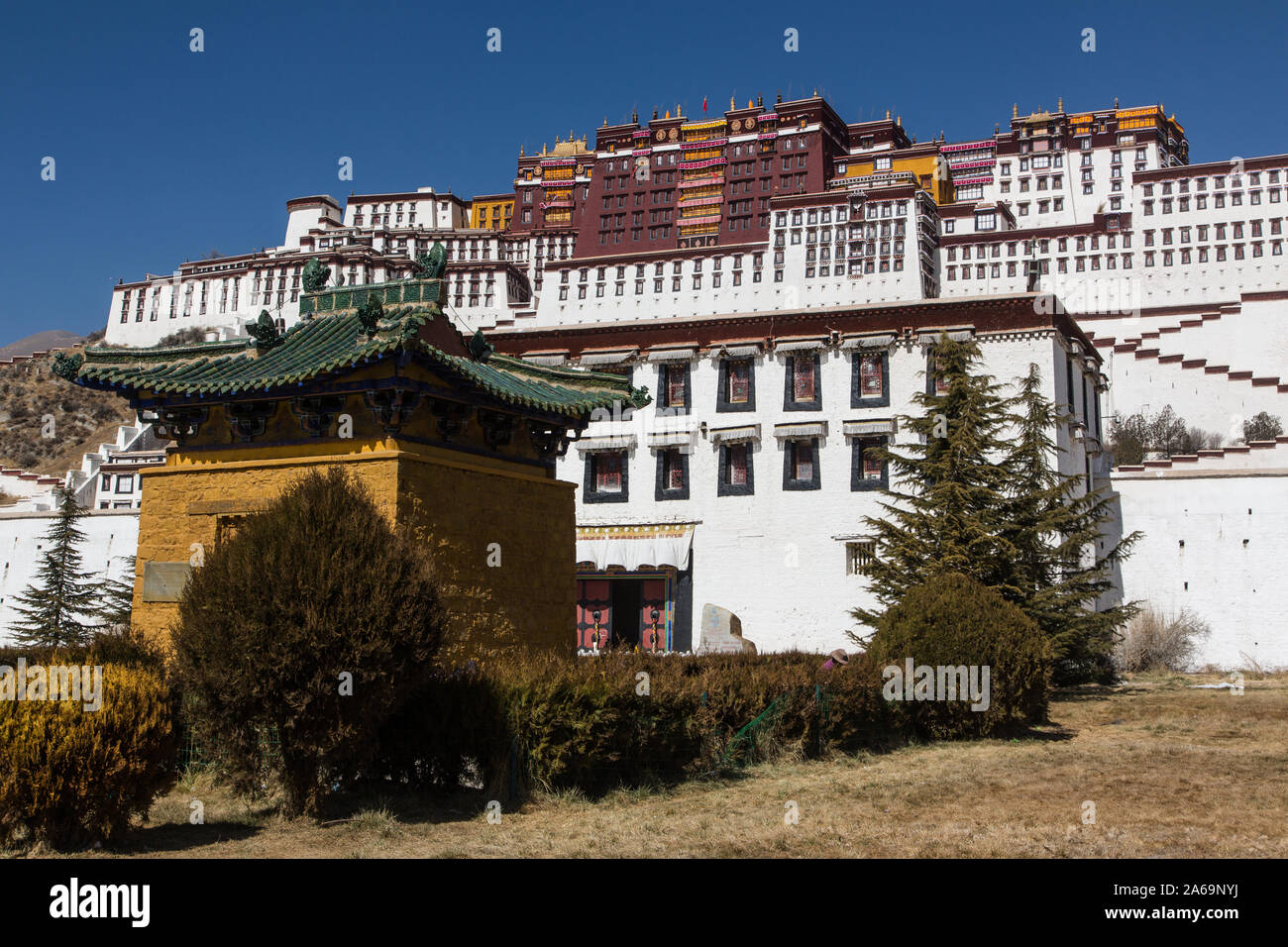 Die roten Palast oder Potrang Marpo Kronen der Potala Palast. Weltkulturerbe der UNESCO in Lhasa, Tibet. Stockfoto