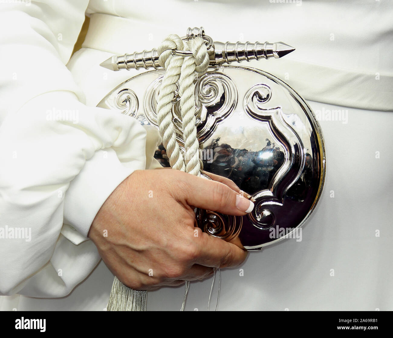 71 Emmy Awards (2019) Ankunft auf der Microsoft Theater in Los Angeles, Kalifornien statt. Mit: Patricia Arquette, Joss Sackler, Purdue Pharma, heiress, silber Geldbeutel, Kupplung, LBV Pflege von Joss Sackler, Feder des LBV/Sommer 2020 Kollektion Wo: Los Angeles, Kalifornien, Vereinigte Staaten, wenn: 22 Sep 2019 Credit: Adriana Barraza/WENN.com M. Stockfoto