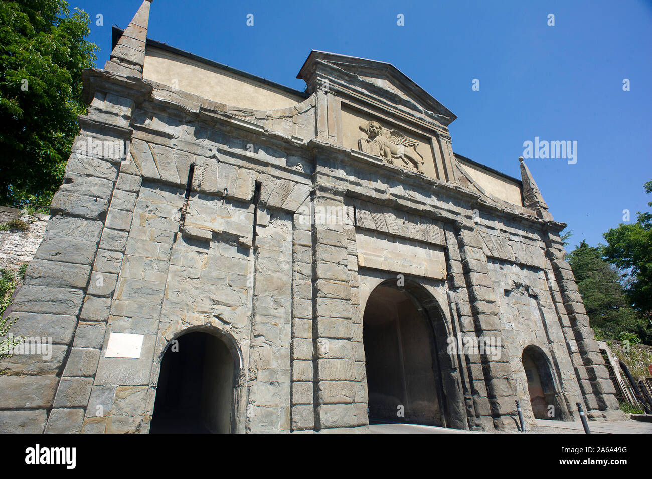 Die alte Oberstadt von Bergamo, Lombardei, Italien. Unesco-Welterbe. S. Agostino Tor Stockfoto