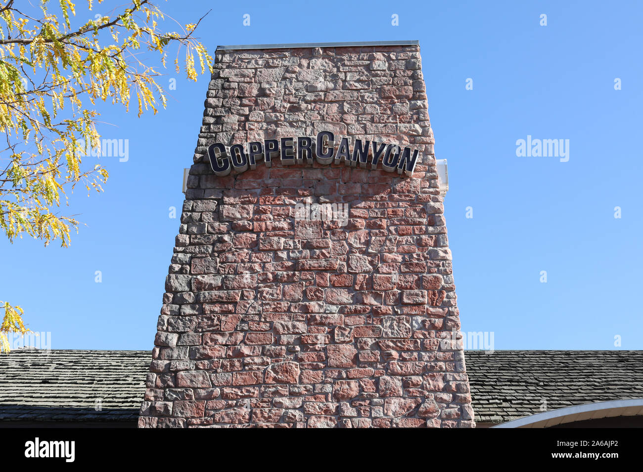 Gaithersburg, Maryland/USA - Oktober 18, 2019: Kupfer Canyon Grill Logo auf ihren Hauptrestaurant Niederlassung in Gaithersburg, MD. Stockfoto