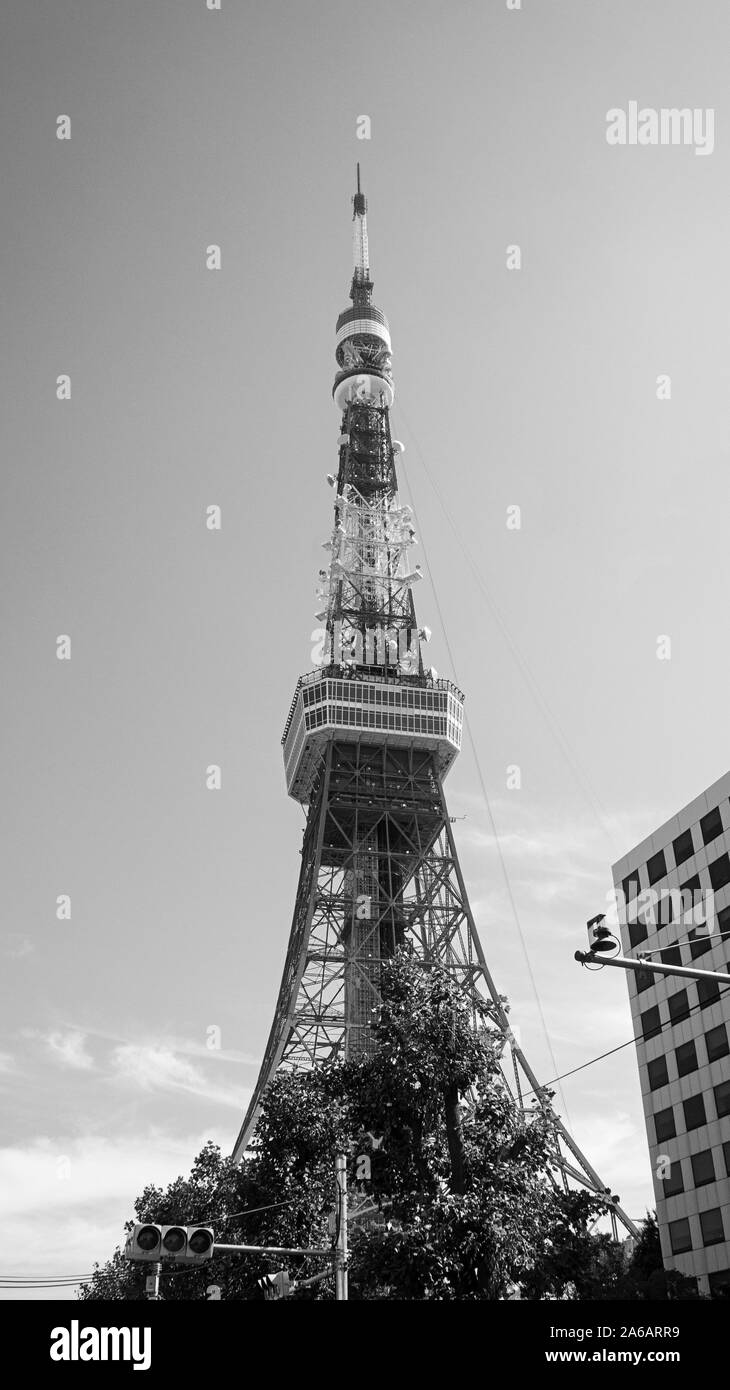 Tokyo Tower Japan blue sky Stahl Architektur tag Antenne schwarz weiß Stockfoto