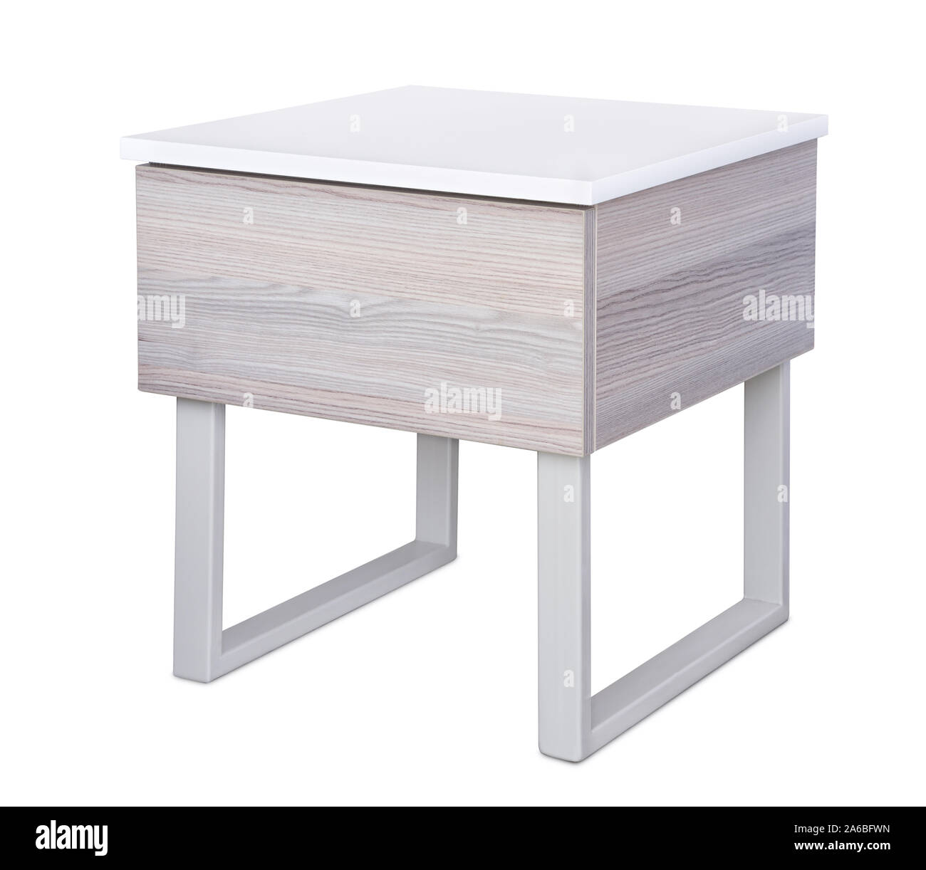 Modernes, graues Nachttisch aus Holz und Stahl isoliert auf weiß hergestellt Stockfoto