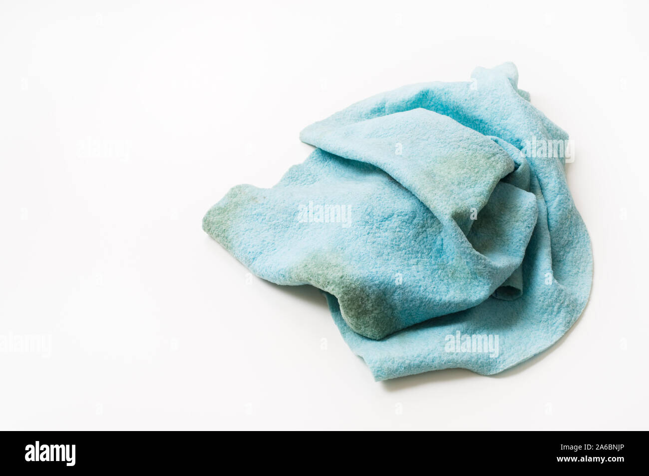 Schmutzige Teller Tuch auf weißer Tisch. Stockfoto