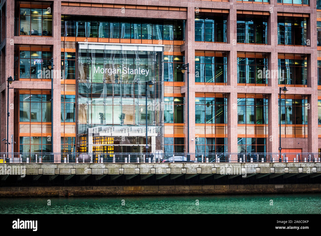 Morgan Stanley London Niederlassungen in Canary Wharf. Die Architekten Skidmore Owings Merrill schlossen 2003 ab. Morgan Stanley European HQ. Stockfoto