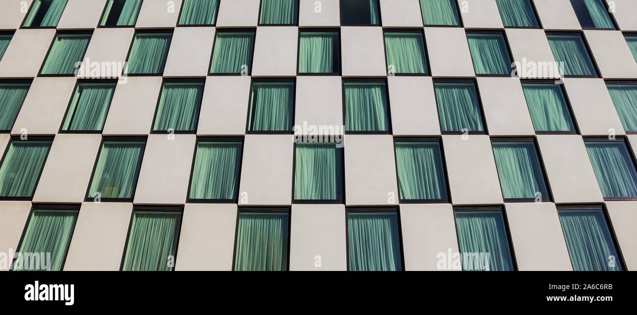 Ein Bild der gemusterten Fassade der Marker Hotel in Dublin. Stockfoto