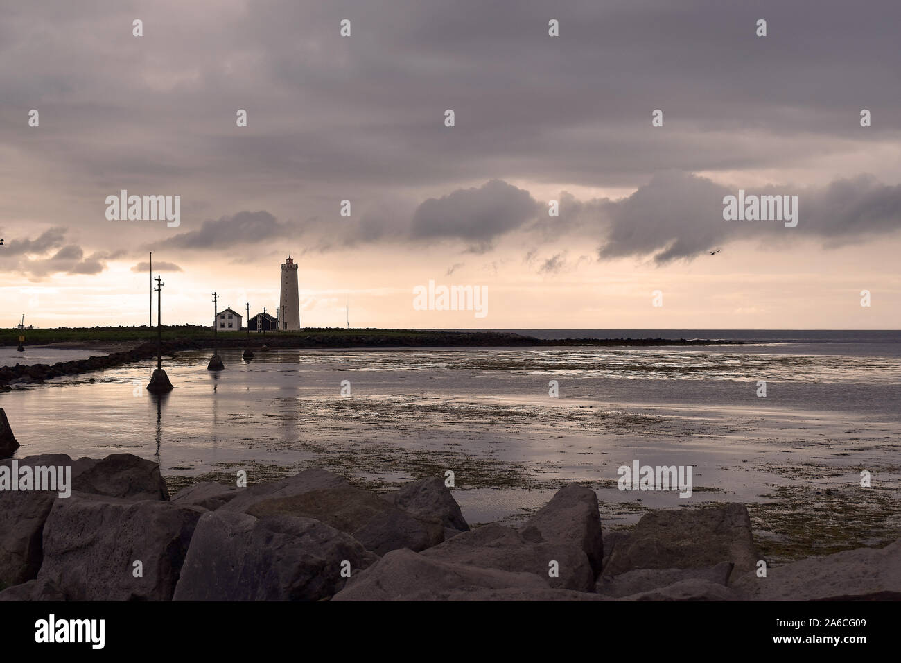 Isolierte Grótta Island Lighthouse in Seltjarnarnes, Island Stockfoto