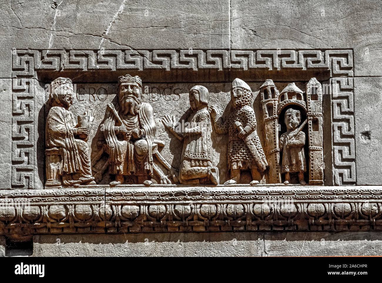 Italien Emilia Romagna Fidenza Kathedrale - Externe Links Tower-Bas-Rilief Darstellung Herodes Stockfoto
