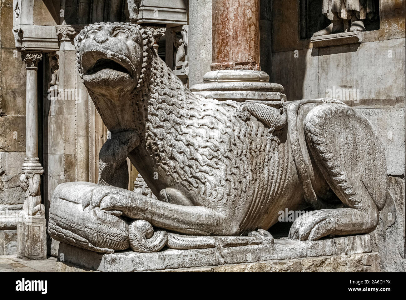 Italien Emilia Romagna - Fidenza San Donnino Dom-external-Spalte Lions Stockfoto