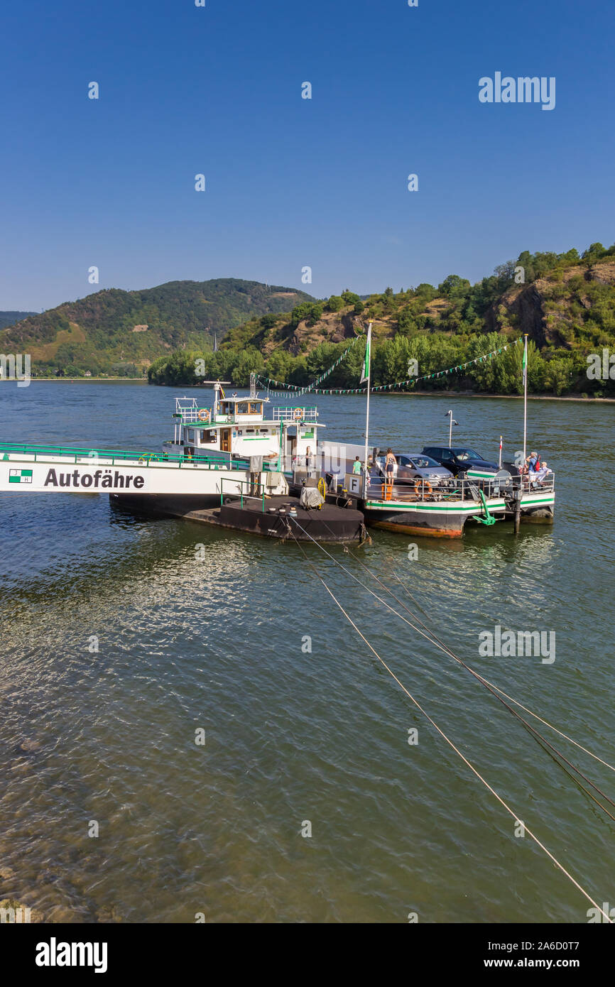 Mit der Autofähre über den Rhein in Boppard, Deutschland Stockfoto