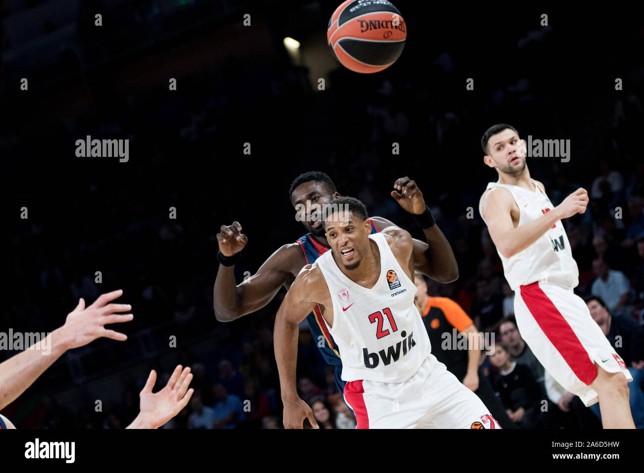 Vitoria, Spanien. 25. Oktober, 2019. Augustinus Rubit (Olympiakos Piräus) während der Basketball Spiel der Saison 2018/2019 von Turkish Airlines EuroLeague zwischen Saski Baskonia und BC Olympiakos Piräus an Fernando Buesa Arena Center am 25. Oktober 2019 in Vitoria, Spanien. © David Gato/Alamy leben Nachrichten Stockfoto