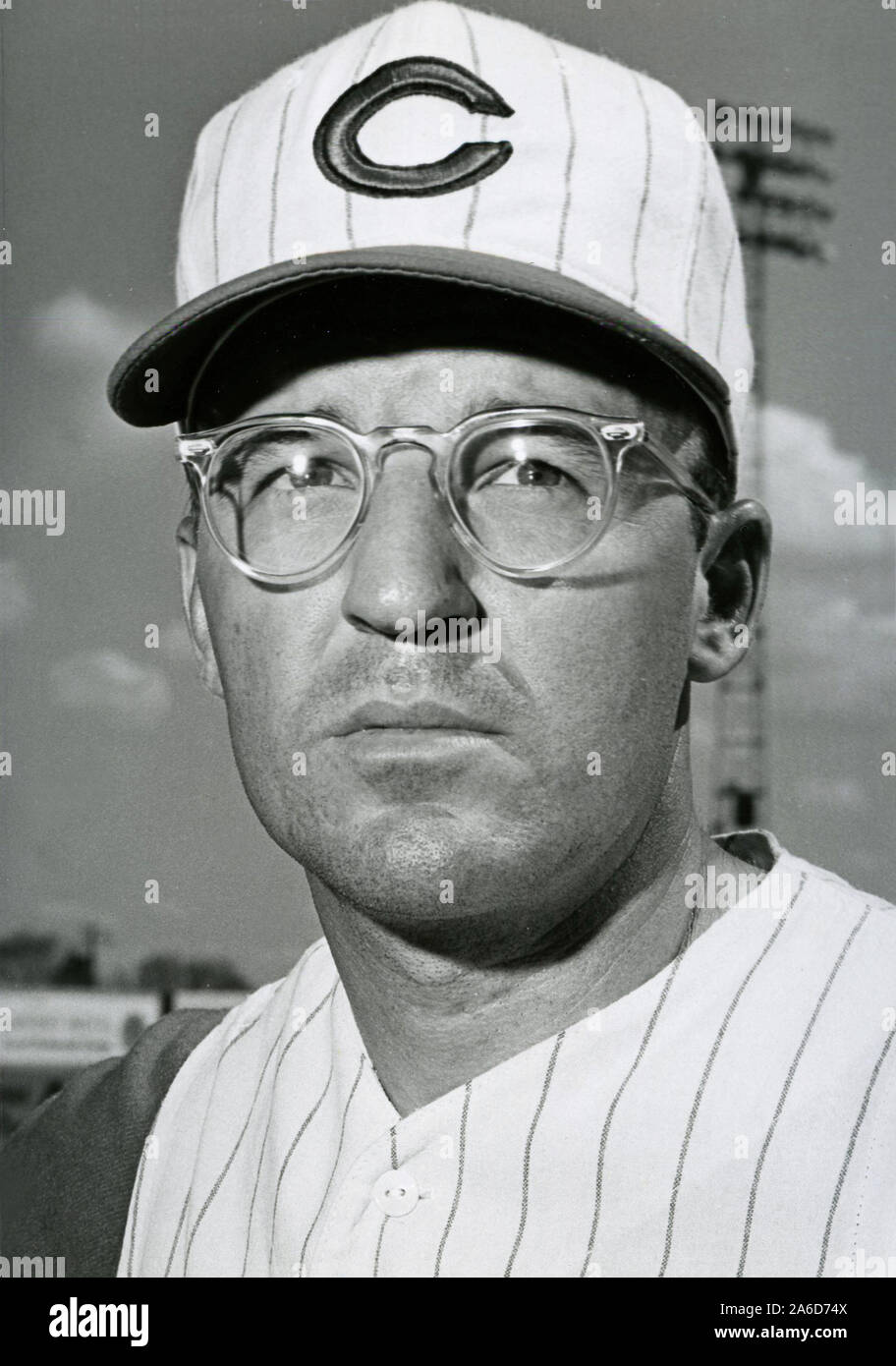 Vintage schwarz-weiß Foto von Baseball player Ed Kasko mit den Cincinnati Reds ca. 1960er Jahre. Stockfoto