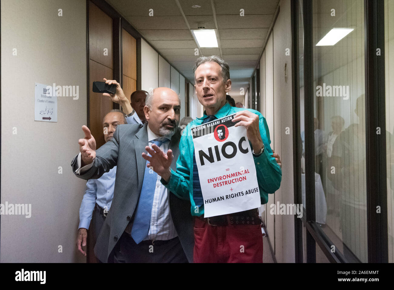 NIOC Internationale Angelegenheiten, 4 Victoria Street, London, UK. 3. Juli 2015. Araber Sturm Norman Lamont Treffen in London. Attemp ahwazi Araber aus dem Iran Stockfoto