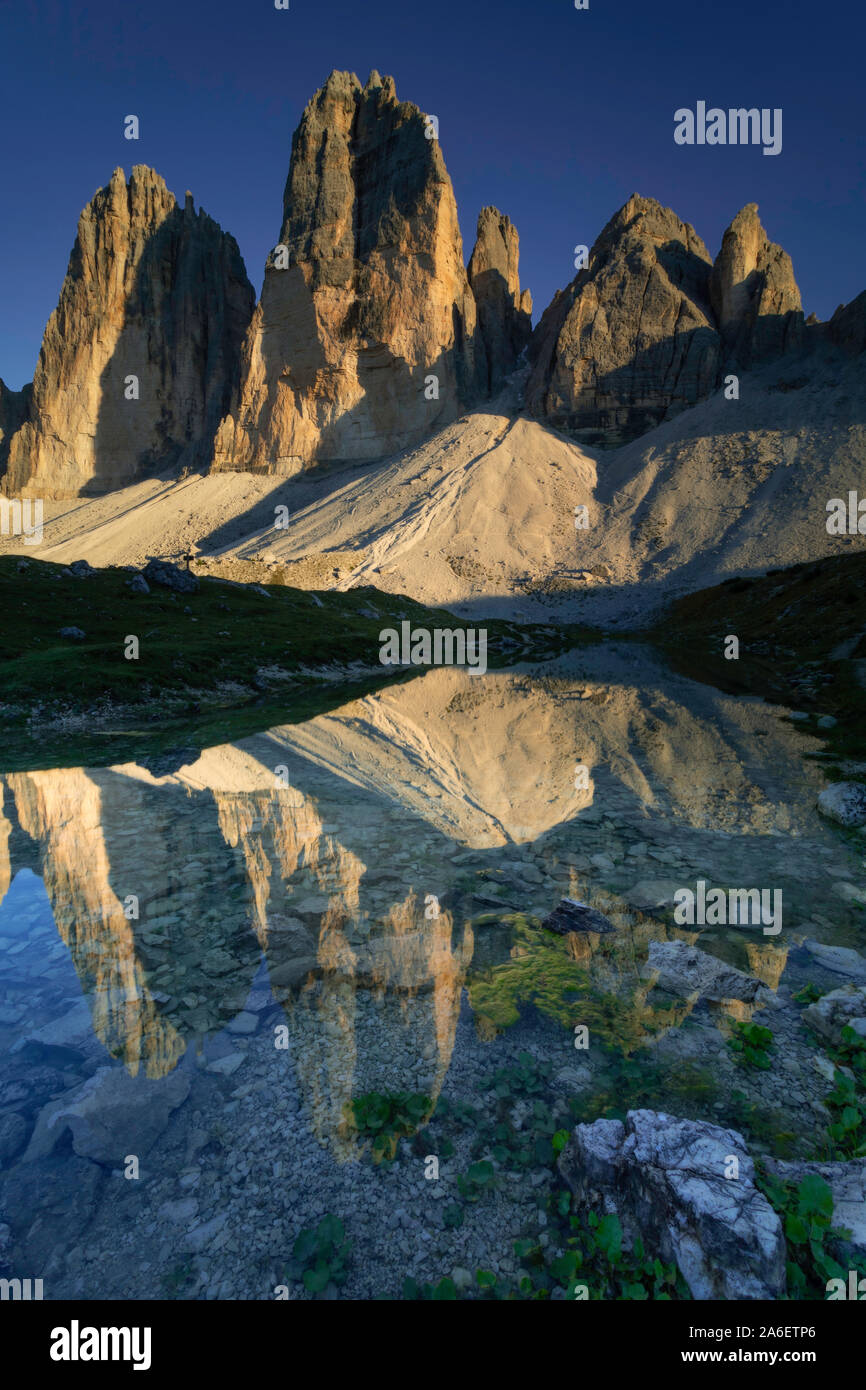 Drei Zinnen in den italienischen Dolomiten Stockfoto