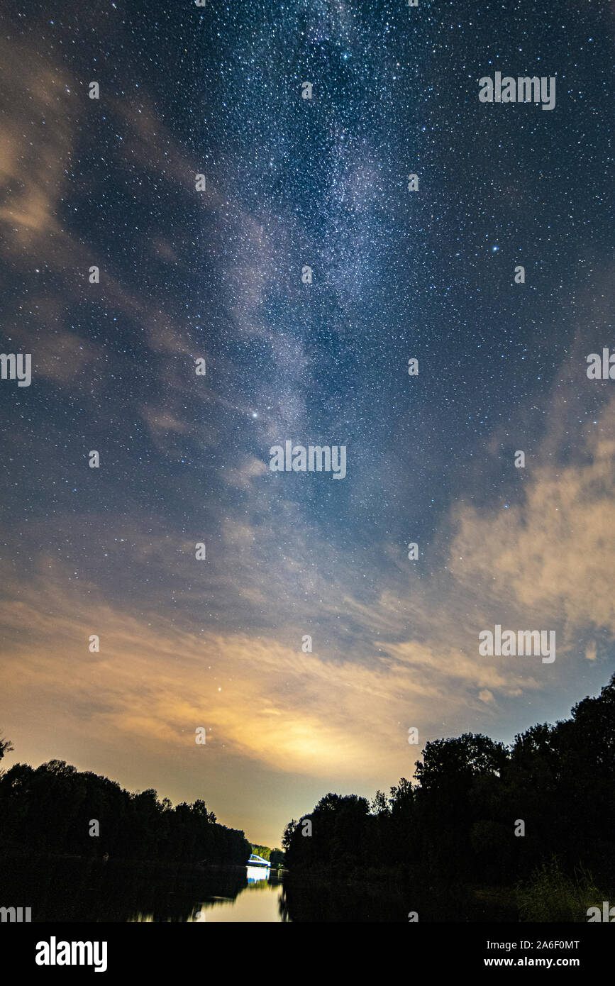 Milchstraße über Bayern Stockfoto