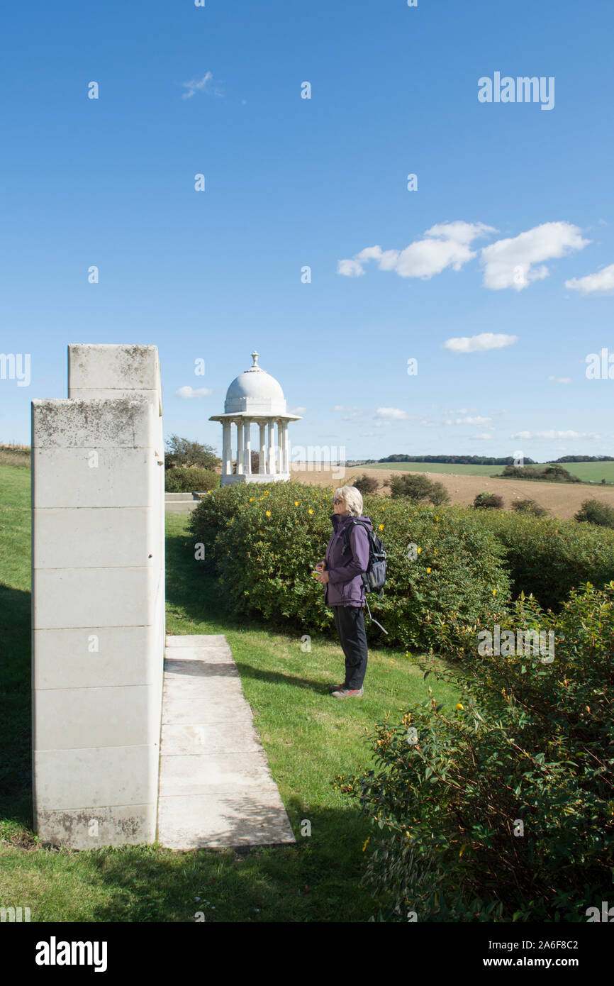 Die chattri Kriegerdenkmal, in der Nähe von Brighton, ist ein Denkmal für die indischen Soldaten, die im Ersten Weltkrieg gefallen sind dedizierte Stockfoto