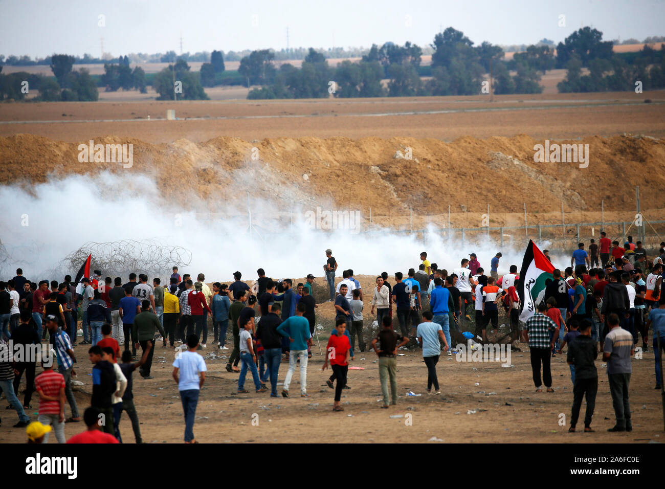 Palästinenser nehmen Sie teil an einer Demonstration, auf der Gaza-Israel Grenze, im Osten von Rafah im südlichen Gazastreifen, am 25.Oktober 2019. Stockfoto