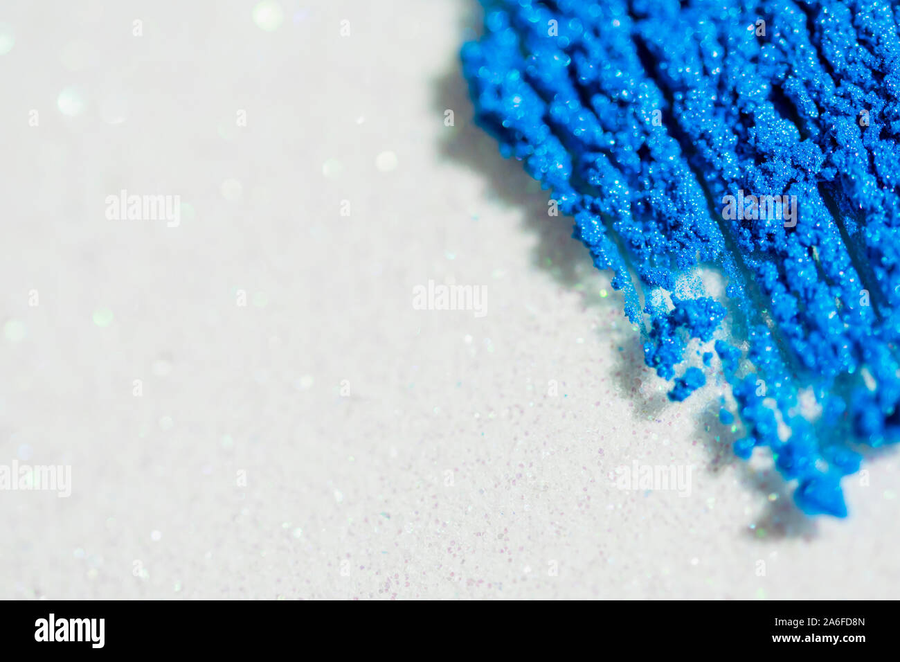 Zusammenfassung Hintergrund mit blauen Pulver, kopieren Raum Vorlage Weihnachten Hintergrund Stockfoto