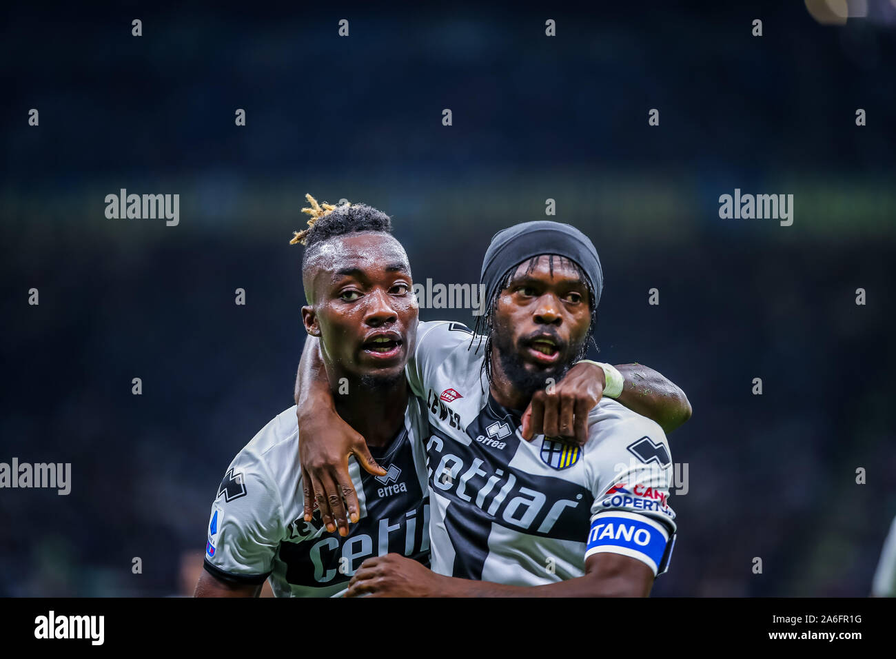 Mailand, Italien. 26 Okt, 2019. gervinho (parma Calcio 1913) und Yann karamoh (parma Calcio 1913) während Inter vs Parma, italienische Fußball Serie A Männer Meisterschaft in Mailand, Italien, 26. Oktober 2019 - LPS/Fabrizio Carabelli Credit: Fabrizio Carabelli/LPS/ZUMA Draht/Alamy leben Nachrichten Stockfoto