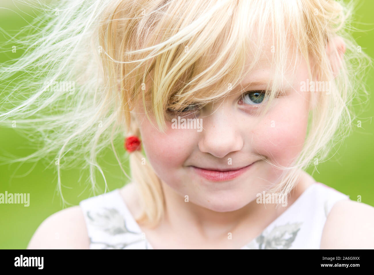 Unordentliche Haare Stockfotos Und Bilder Kaufen Alamy
