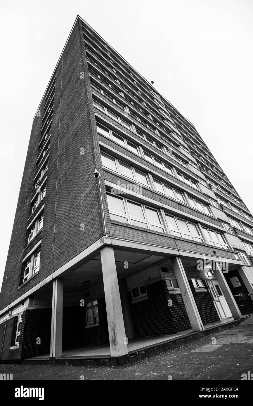 Hochhaus Hochhäuser, Wohnungen in der Stadt Stoke-on-Trent gebaut, die wachsende Bevölkerung, Immobilienkrise unterzubringen und über Verdrängung Stockfoto