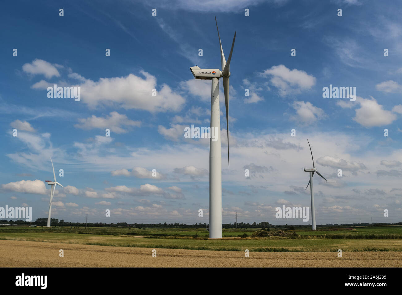 Vattenfall Windkraftanlagen des Windparks sind in der Nähe von Esbjerg, Dänemark am 27. Juli 2019 © Michal Fludra/Alamy Live Nachrichten gesehen Stockfoto