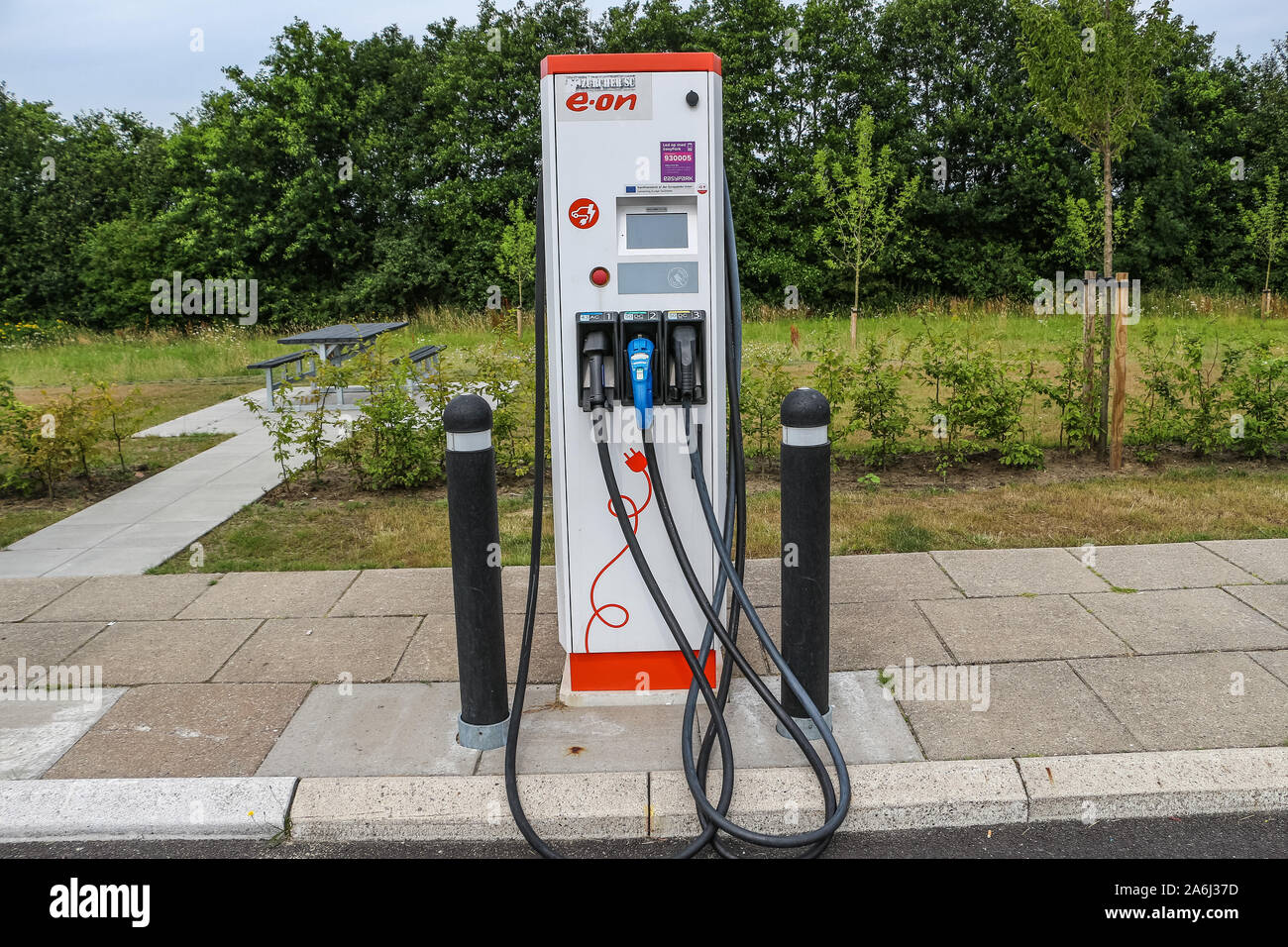 Ladestation für Elektroautos mit hohen Ampere Ladegerät ist auf der Autobahn E45 in der Nähe von Aalborg, Dänemark am 29. Juli 2019 © Michal Fludra/Alamy Live Nachrichten gesehen Stockfoto