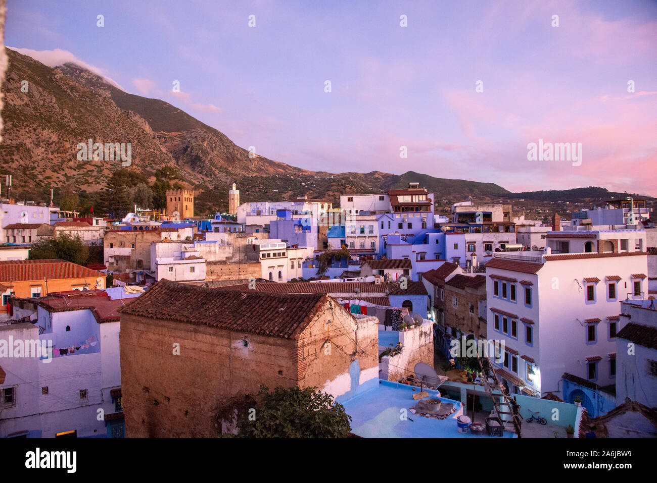 Blaue Häuser in Tanger in Marokko Stockfoto