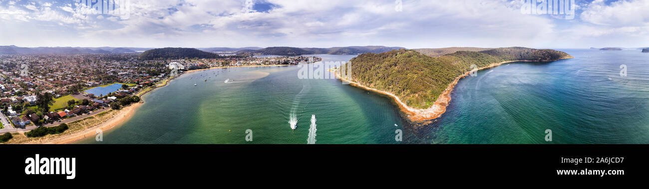 Central Coast in NSW, Australien, Pazifik um Hawkesbury River Delta Öffnung zu Broken Bay und lokalen Städten Woy Woy und Gosfor Stockfoto